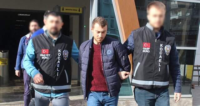 Kız Kardeşini Öldürüp Cesedini Ormanlık Alana Atan Zanlı 7 Yıl Sonra Yakalandı Kız Kardeşini Öldürüp Cesedini Ormanlık Alana Atan Zanlı 7 Yıl Sonra Yakalandı