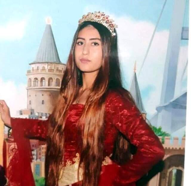 Üniversiteli Leyla, Burun Ameliyatından Sonra Komaya Girdi Üniversiteli Leyla, Burun Ameliyatından Sonra Komaya Girdi