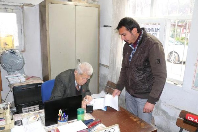 90 Yaşındaki 35 Yıllık Muhtar, Yeniden Aday
