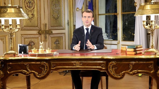 Fransa Cumhurbaşkanı Macron Referanduma Gidiyor!