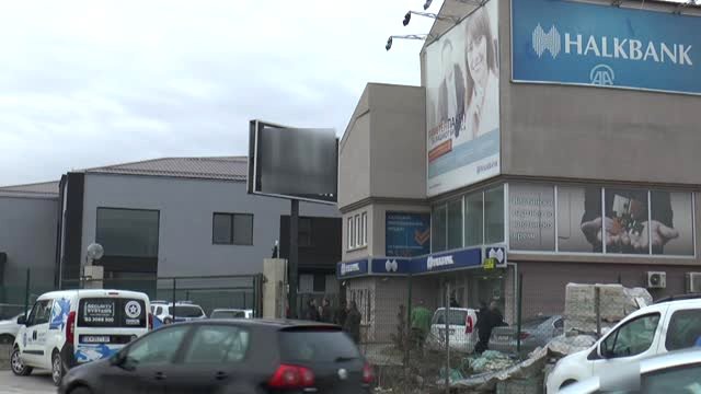 Halkbankın Makedonya'daki Şubesi, Uzun Namlulu Silahlarla Soyuldu