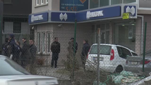 Halkbankın Makedonya'daki Şubesi, Uzun Namlulu Silahlarla Soyuldu