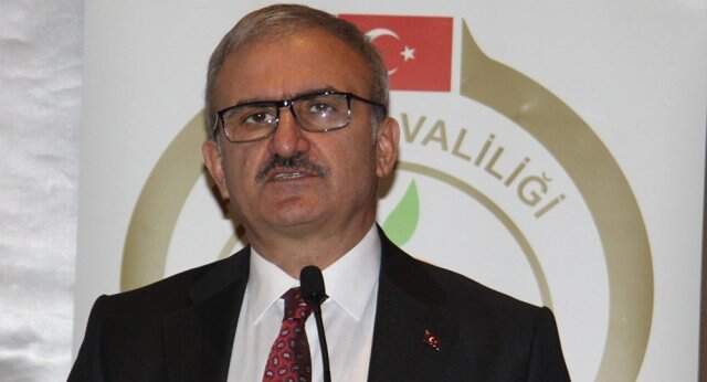 Antalya Valisi Münir Karaloğlu'ndan Dikkat Çeken Talimat: 'Trafoya Bilmem Ne Girdi' Mazereti Oluşmasın Antalya Valisi Münir Karaloğlu'ndan Dikkat Çeken Talimat: 'Trafoya Bilmem Ne Girdi' Mazereti Oluşmasın