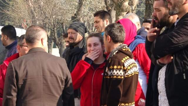 Kargosunu Almaya Gitti, Kocası Tarafından Vuruldu Cani Koca, Kargo Almaya Giden Karısını Tabancayla Öldürdü