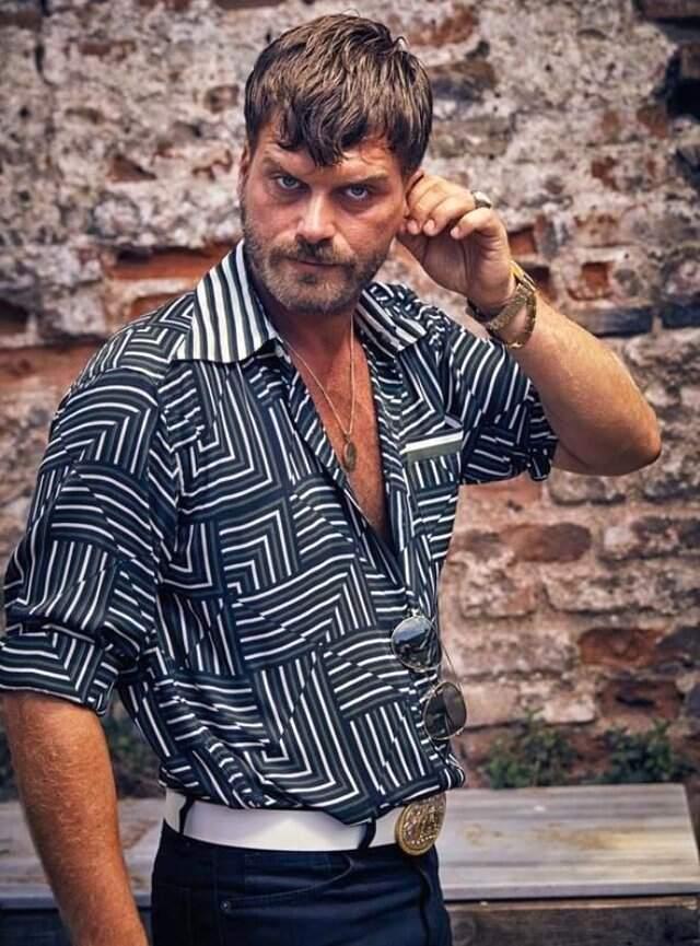 Kıvanç Tatlıtuğ, Tarzıyla Sosyal Medyayı Salladı