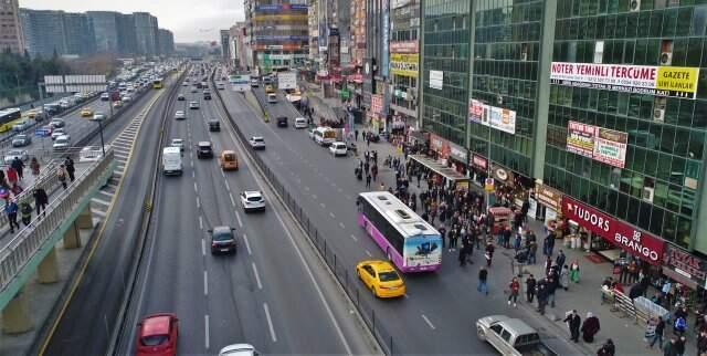 Şirinevler'de Otobüs Durağı Trafiği Havadan Görüntülendi