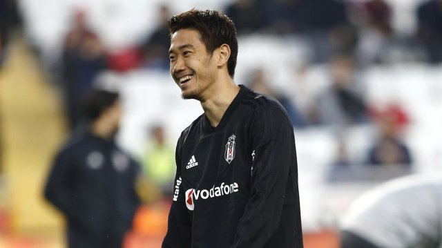 Beşiktaş, Kagawa'ya Özel Tişört ve Forma Çıkartmaya Hazırlanıyor!