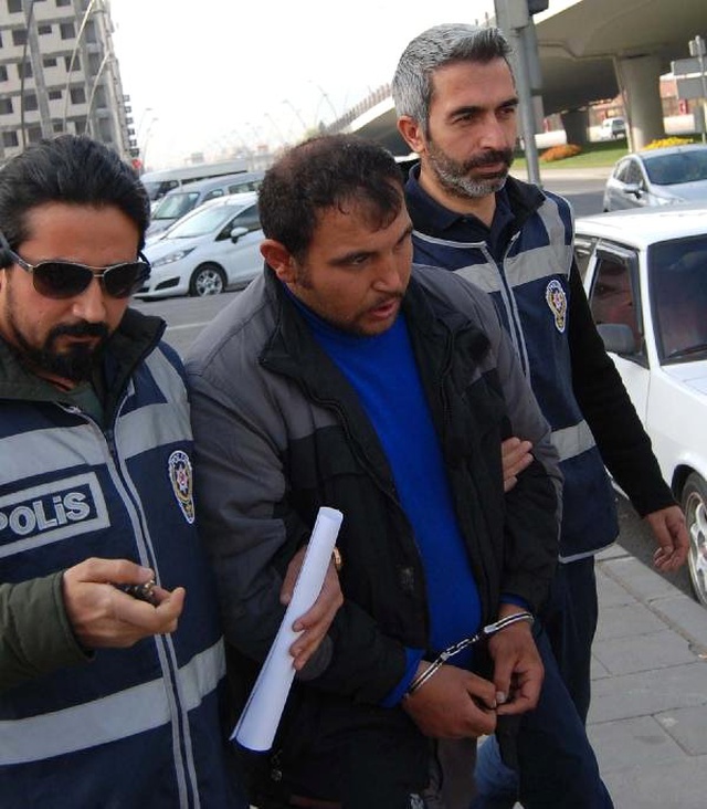 Cezaevinden, Kendisini Yakalayan Polislere Yardım Mektubu Yazdı