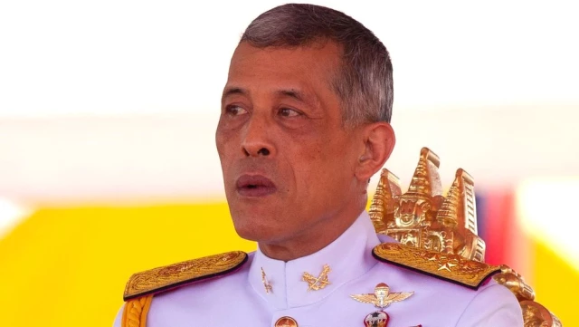 <a class='keyword-sd' href='/tayland-krali/' title='Tayland Kralı'>Tayland Kralı</a> 'Uygun Değil' Dedi, Prenses Başbakan Adaylığından Çekildi