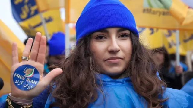 İran İslam Devrimi 40. Yılında: İranlılar Şafakta Gün Sayarken