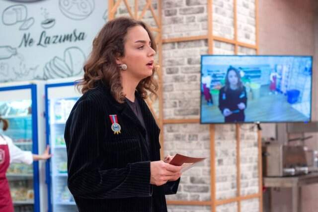 Ünlü Yönetmen Yılmaz Erdoğan'ın Kızı Berfin Erdoğan, İlk Kez Ekrana Çıktı