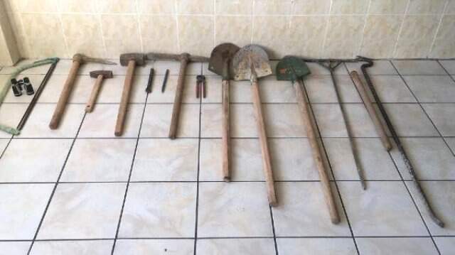 Definecileri Şoke Eden Baskın Sivil Kıyafetlerle Operasyon Düzenleyen Jandarma Ekipleri, Kaçak Kazı Yapan Definecileri Suçüstü Yakaladı