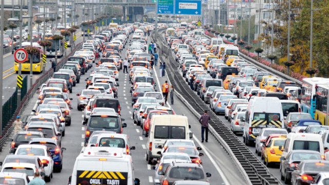 İstanbul, Dünyada En Çok Trafik Sıkışıklığı Yaşanan Kentler Arasında 2'nci Sırada Yer Aldı
