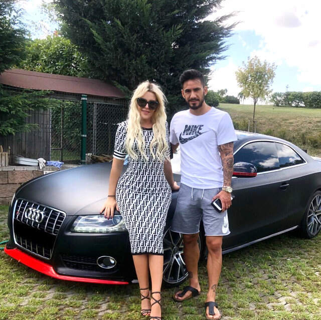 Selin Ciğerci ve Gökhan Çıra'nın Düğünlerinin Detayları Belli Oldu Selin Ciğerci ve Gökhan Çıra'nın Düğünlerinin Detayları Belli Oldu