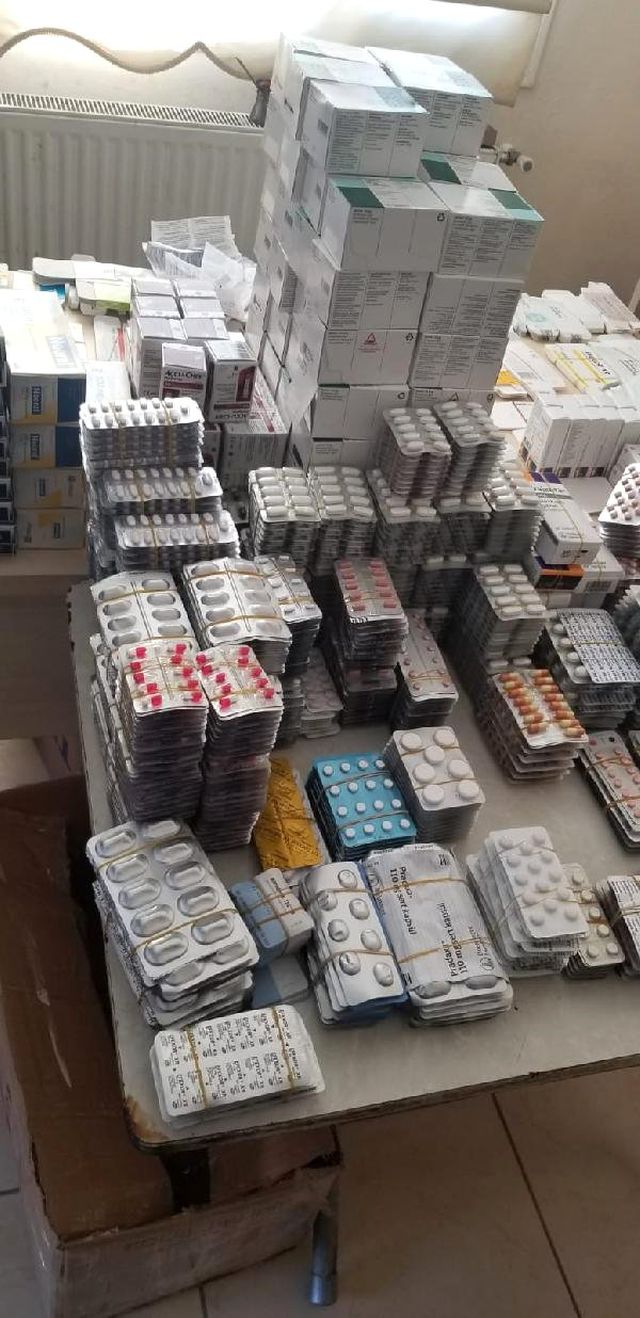 Türkiye'den Suriye'ye Kaçak Yollarla Götürülmek İstenen İlaçlar Yakalandı
