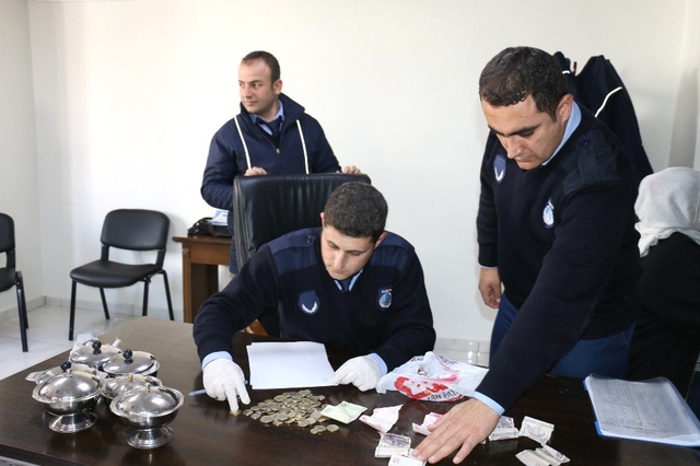 Dilencilerin Topladıkları Paraları Gizlediği Yer Görenleri Şaşkına Çevirdi
