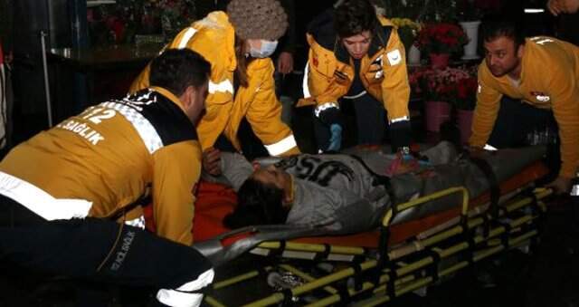 Talihsiz Kadın, 14 Şubat İçin Yardıma Gittiği Çiçekçide Eski Kocasının Silahlı Saldırısına Uğradı Talihsiz Kadın, 14 Şubat İçin Yardıma Gittiği Çiçekçide Eski Kocasının Silahlı Saldırısına Uğradı