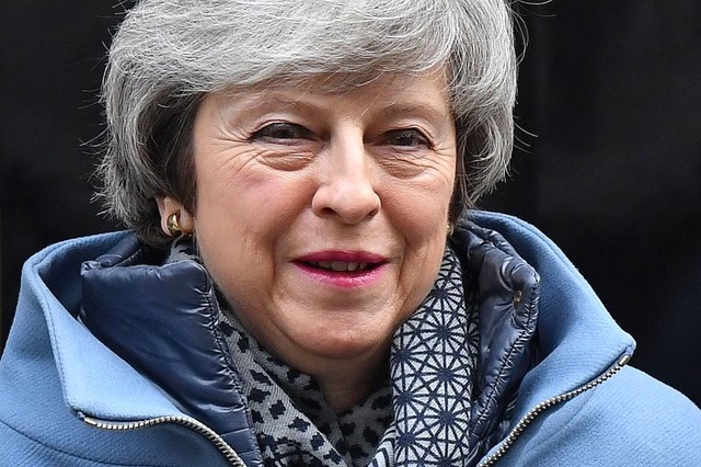 40 Diplomat İngiltere Başbakanı May'e Çağrıda Bulundu: ya Brexit'i Geciktir ya da İkinci...