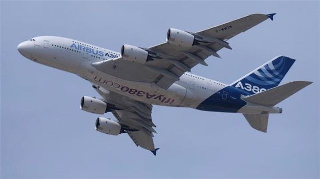 Dünyanın En Büyük Yolcu Uçağı Airbus A380, Göklere Veda Ediyor