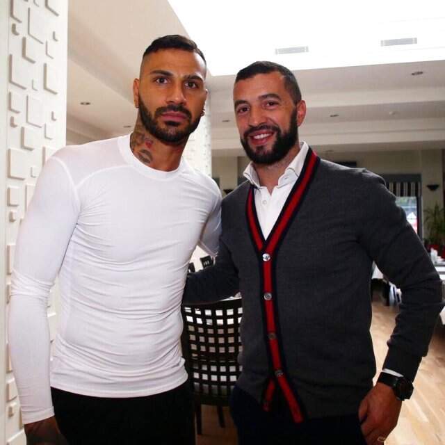 Simao Sabrosa'dan Beşiktaş'a Ziyaret Simao Sabrosa'dan Beşiktaş'a Ziyaret