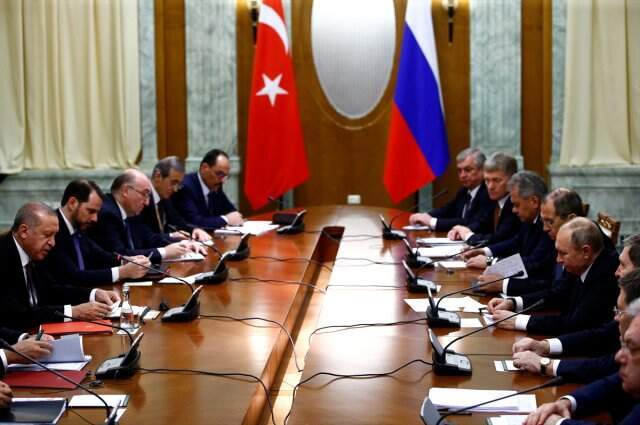 Son Dakika! Erdoğan'dan Soçi'de İlk Mesaj: YPG Temizlenmeden Suriye'nin Bütünlüğü Sağlanamaz Erdoğan'dan Soçi'de İlk Mesaj: YPG Temizlenmeden Suriye'nin Bütünlüğü Sağlanamaz