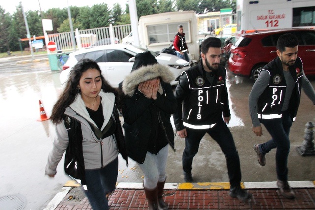 Uyuşturucu Satıcıları, Filmleri Aratmayan Operasyonla Yakalandı