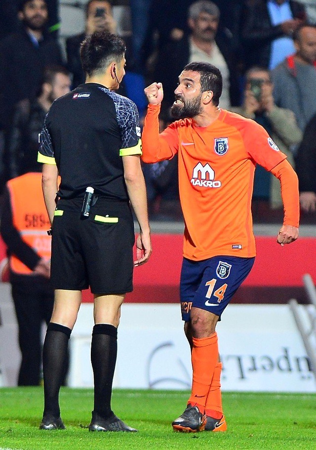 Trabzonsporlu Abdülkadir Ömür ve Yusuf Yazıcı Değerine Değer Kattı