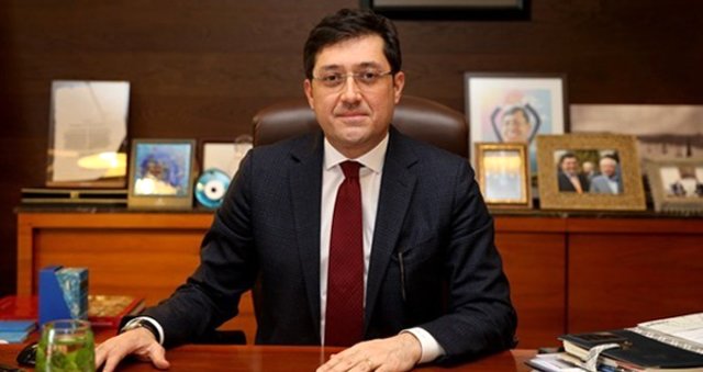Beşiktaş Eski Belediye Başkanı Murat Hazinedar, CHP'den İstifa Etti