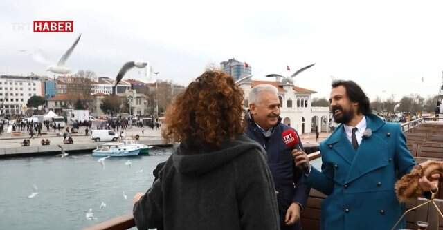Binali Yıldırım Vapur Kullandı, Martılara Simit Attı Binali Yıldırım Vapur Kullandı, Martılara Simit Attı