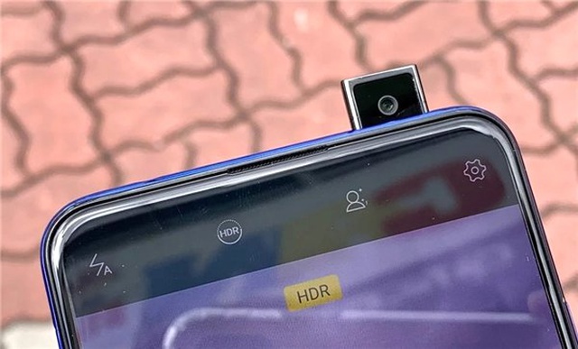 Vivo V15 Pro'nun Yeni Görselleri, Cihazın Tasarımını Her Açıdan Ortaya Koydu