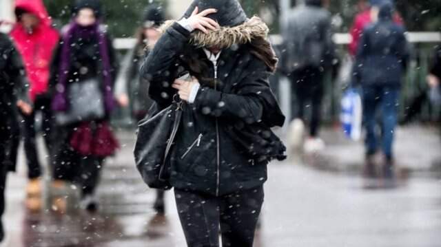 Meteoroloji Uyardı: İstanbul'a Hafta Sonu Kar Geliyor Meteoroloji Uyardı! İstanbul'a Hafta Sonu Kar Geliyor