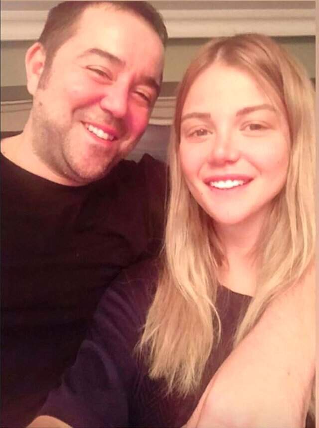 Ata Demirer ve Kendisinden 26 Yaş Küçük Sevgilisi Aslı Turanlı Ayrıldı