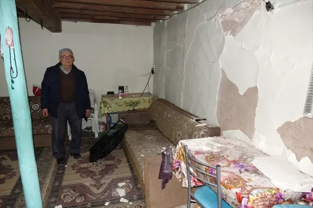 Çanakkale'deki Depremin Hasar Tespit Çalışmaları Başladı