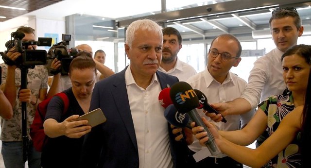 İYİ Partili Aydın'dan AK Parti'ye Geçen Vekil İçin Gündemi Sarsacak İddia: Tefecilerin Eline Düşmüştü