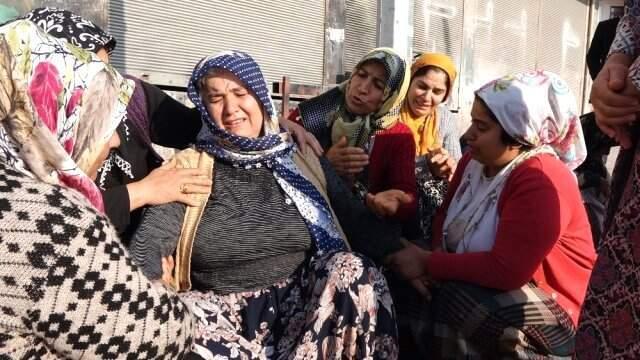 Mersin'de Çatırdama Sesleri Gelen 5 Katlı Bina Çöktü Mersin'de Çatırdama Sesleri Gelen 5 Katlı Bina Çöktü