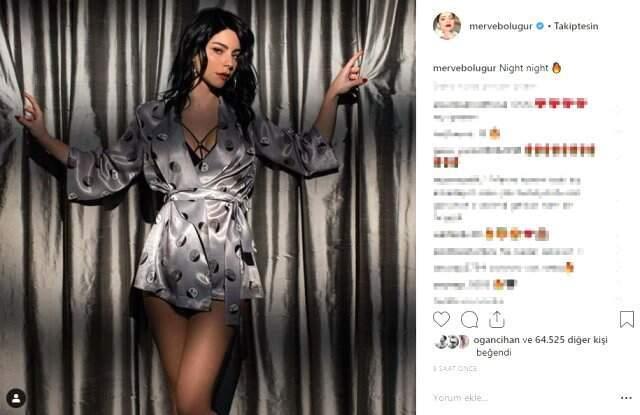 Merve Boluğur, Havuz İçerisindeki Doğal Haliyle Hayran Bıraktı