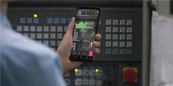 Microsoft, Hololens Uygulamalarını İos ve Android'e Getirecek