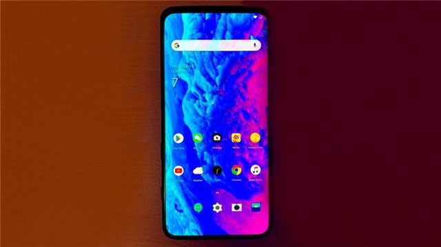 Çentiksiz Telefon Hayranlarını Mest Edecek Oneplus 7'nin Görüntüleri Ortaya Çıktı