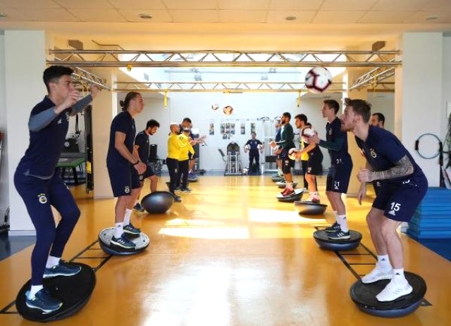 Fenerbahçe, Beşiktaş Maçı Hazırlıklarına Başladı