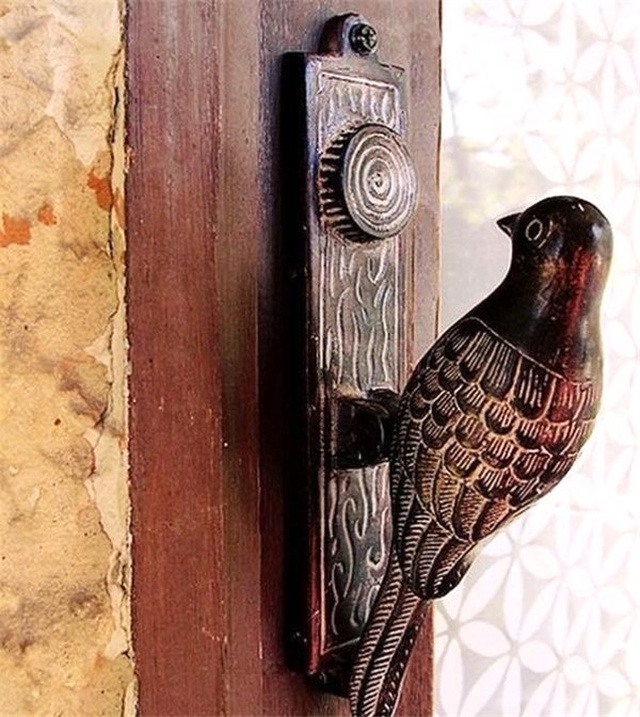 Kapıda Kalanı Oyalayacak Nitelikte Birbirinden İlginç 19 Kapı Kolu