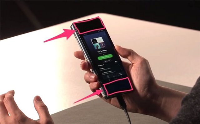 Samsung Galaxy Fold'un Katlanmış Halinin Ekran Çerçeveleri Tepki Çekiyor