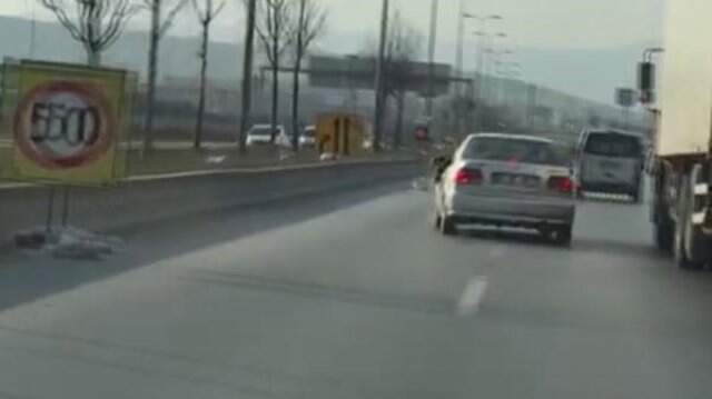 Ankara'da Trafikte Ölümüne Kavga Kamerada Ankara'da Trafikte Ölümüne Kavga Kamerada