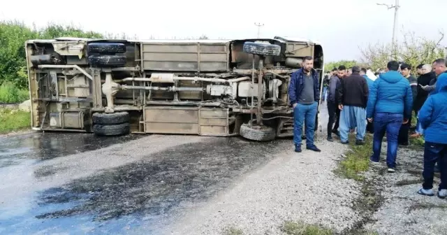 Mersin'de İşçi Minibüsü Kaza Yaptı: 1 Ölü, 15 Yaralı