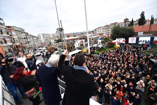 CHP'nin İstanbul Adayı Ekrem İmamoğlu'ndan Şişli'de Greve Giden Temizlik İşçilerine Çağrı