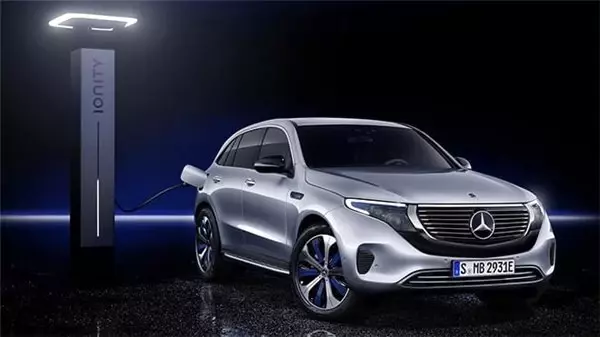 Mercedes-Benz, Elektrikli Suv Modelinin Teslimat Tarihini Batarya Temin Problemi Yüzünden Erteledi