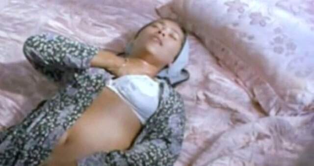 Hülya Avşar'ın Kendini Tatmin Ettiği Sahnenin Tekrar Çekildiği New York In New York, Gişede Çakıldı