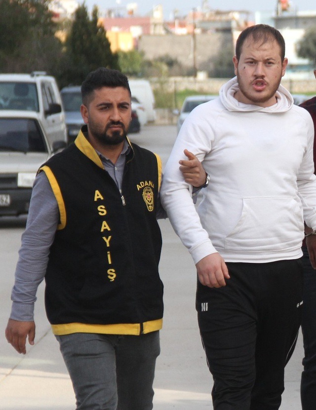 Cinsel İlişki Vaadiyle Şoförleri Soyan Kadınları Mahalleden Kovan Şahıs, Çıkan Kavgada Katil Oldu