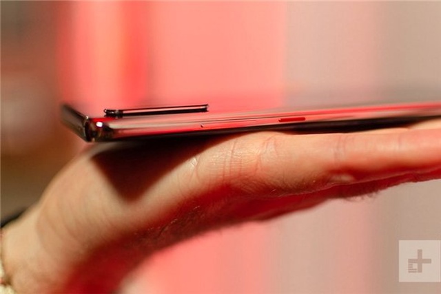 Huawei'nin 10x Zoom Teknolojisine Sahip Yeni Amiral Gemisi P30 Pro İlk Kez Görüntülendi