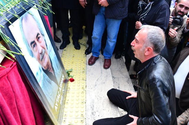 Yeşilçam'ın Unutulmaz Oyuncusu Aytaç Arman Adana'da Toprağa Verildi
