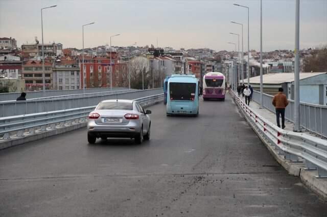 Haydarpaşa Köprüsü'nün Bir Bölümü Yaya ve Araç Trafiğine Açıldı